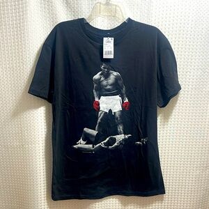 Muhammad Ali Graphic T-Shirt Black Boxing Champ Size Large